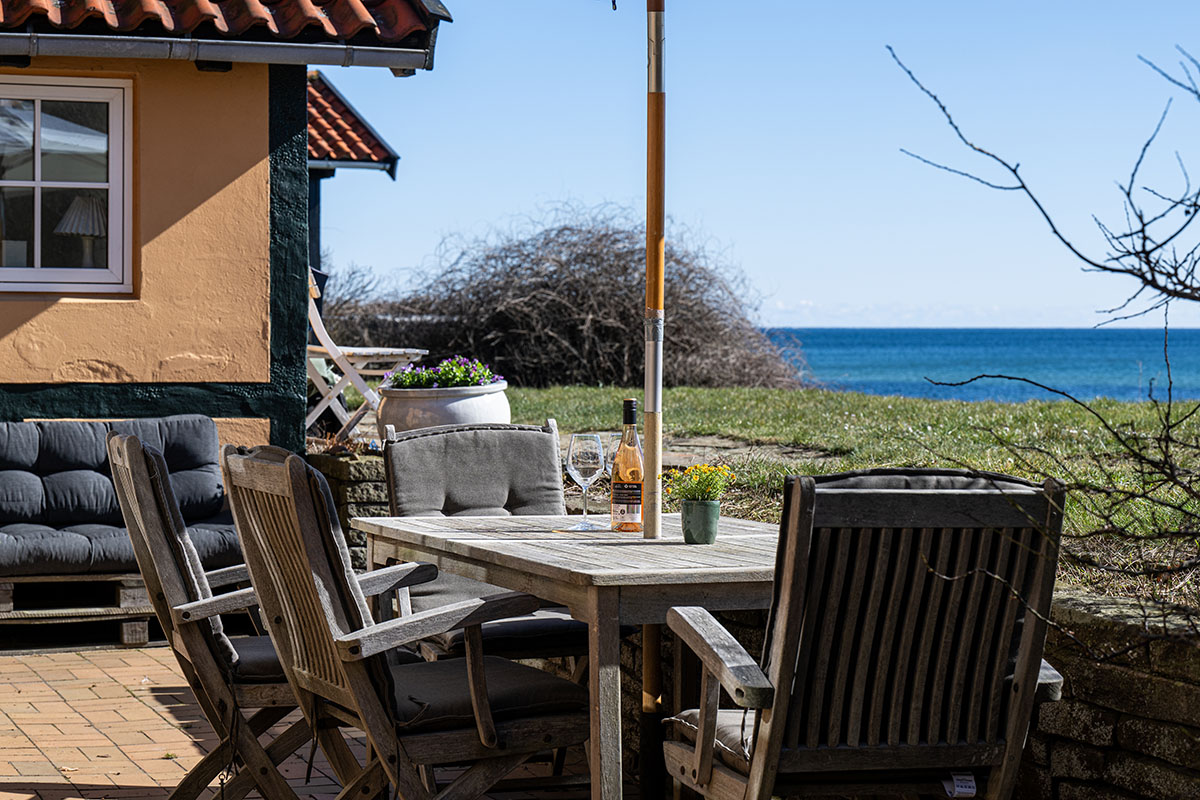 Brohuset i Arnager - Terrasse med havudsigt