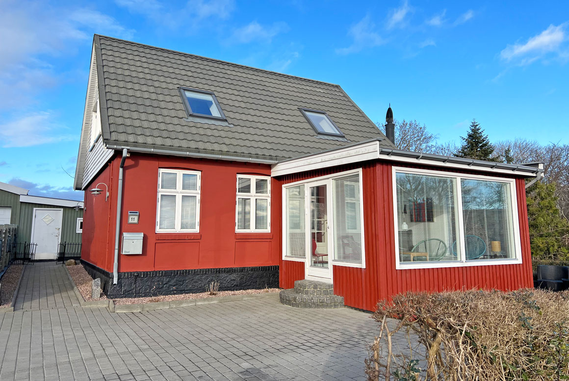 Arnager Seaview - Sommerhus set fra vejen