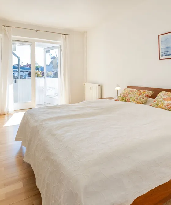 Soveværelse i ferielejlighed 16 på Casa Blanca i Gudhjem