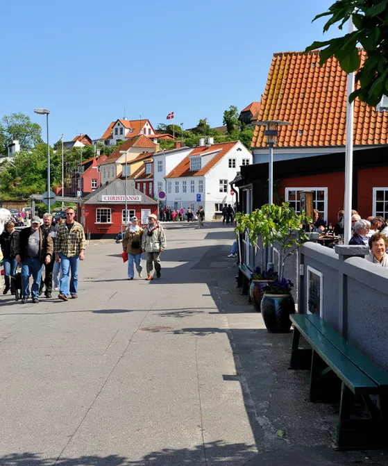 Gudhjem ved havnen