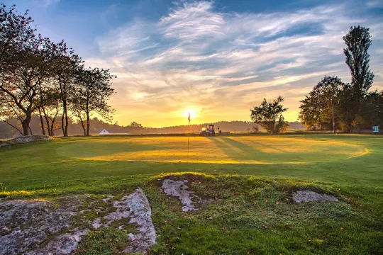 Tag på golfferie på Bornholm