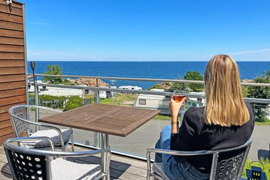 Sletten 9 - Balkon med havudsigt